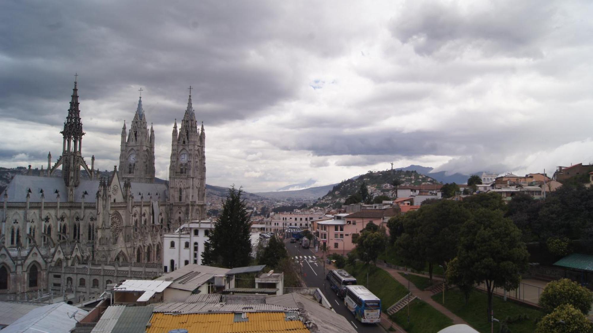 Tin House Quito Hotel Exterior photo