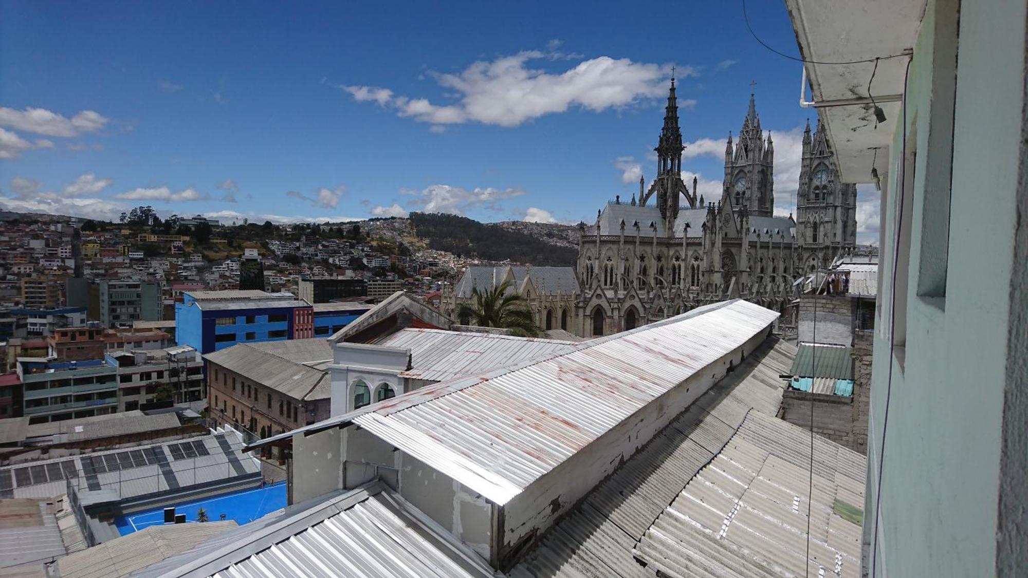 Tin House Quito Hotel Exterior photo