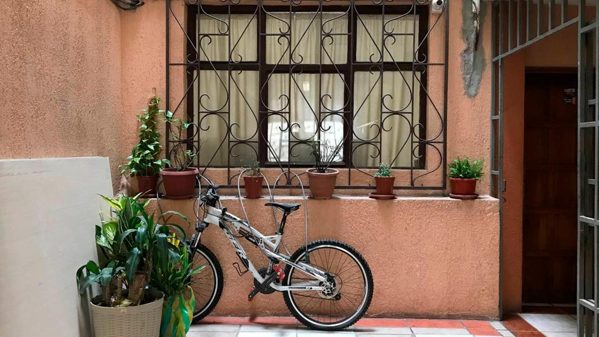 Tin House Quito Hotel Exterior photo